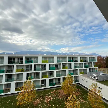 View * Martin